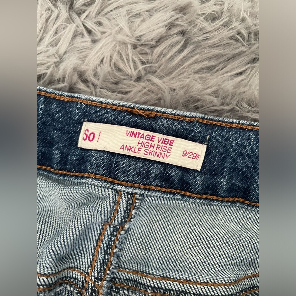 SO ankle skinny jeans size 9/29
